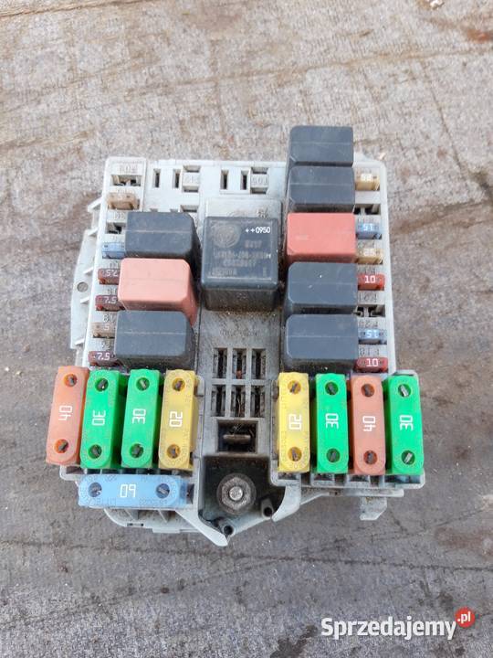 Iveco Daily skrzynka bezpieczników69501171 Gorzów Wielkopolski sprzedam