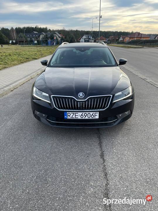 Sprzedam SKODA SUPERB III KOMBI PREMIUM EDITION czujnik zmierzchu podkarpackie Rzeszów