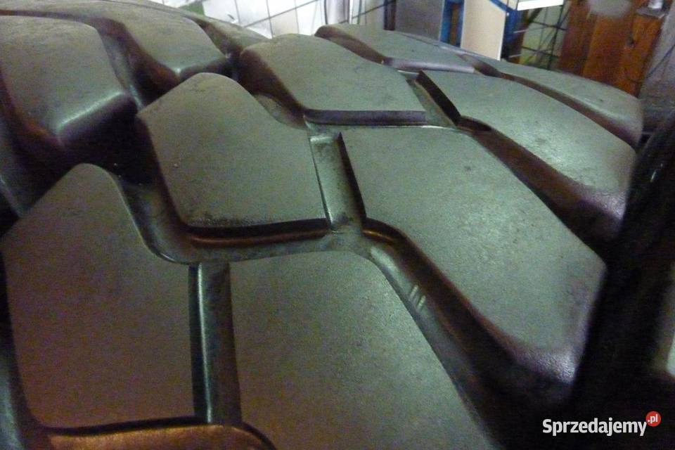 4x Opona używana 140024 1400R24 28PR CONTINENTAL Pozostałe