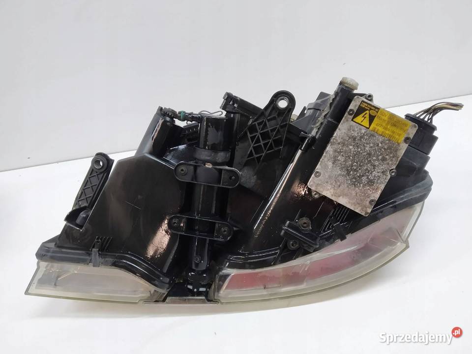 LAMPA PRZÓD PRAWA XENON EUROPA Skoda Superb I osobowe