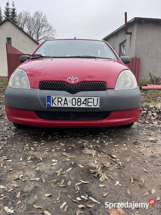Toyota Yaris 10 Skała