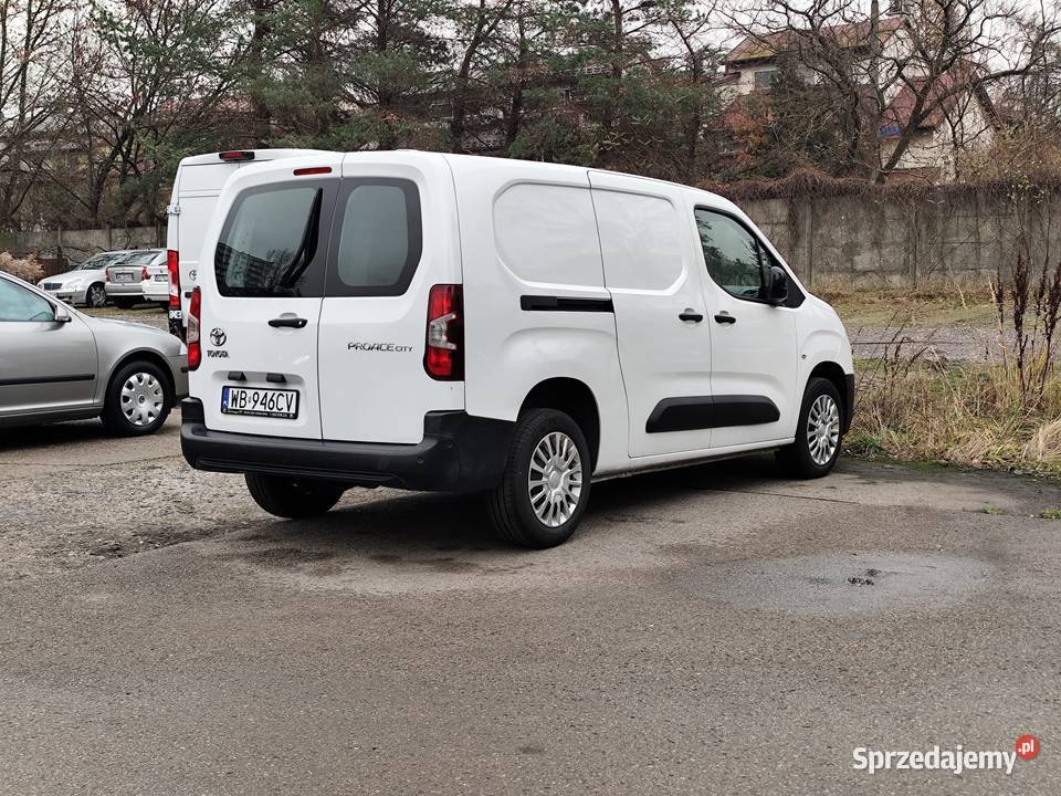 Toyota Proace City na fabrycznej gwarancji Warszawa