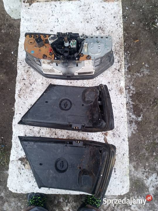 Sprzedam części Mercedes W124 części blacharskie manualna Kozłów Biskupi