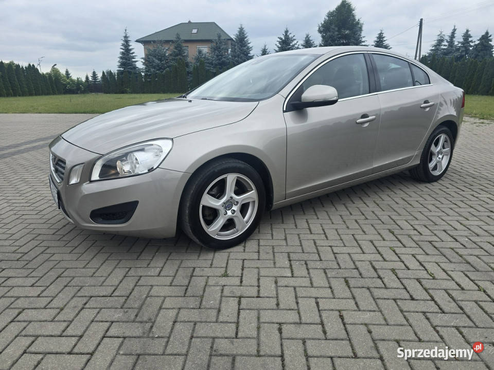 Volvo S60 16hdi NavigacjaLedyKlimatr 2 aluminiowe felgi Kutno
