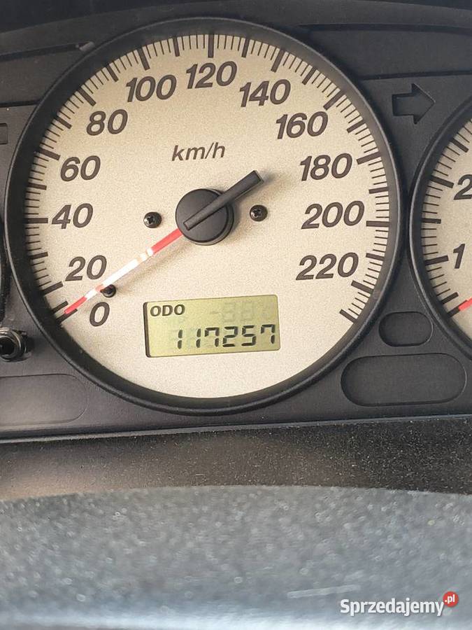 Samochód osobowy Mazda 323f Świdnica Polska sprzedam