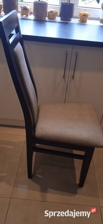 Sprzedam krzesla drewniane Dębica