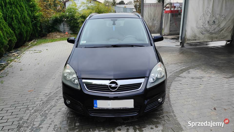 Opel Zafira B 18 140 BLPG 2006r 266 7mio osobowa manualna