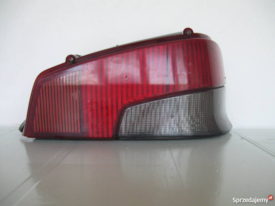 Lampa tył lewa prawa Peugeot 106 Szczecinek
