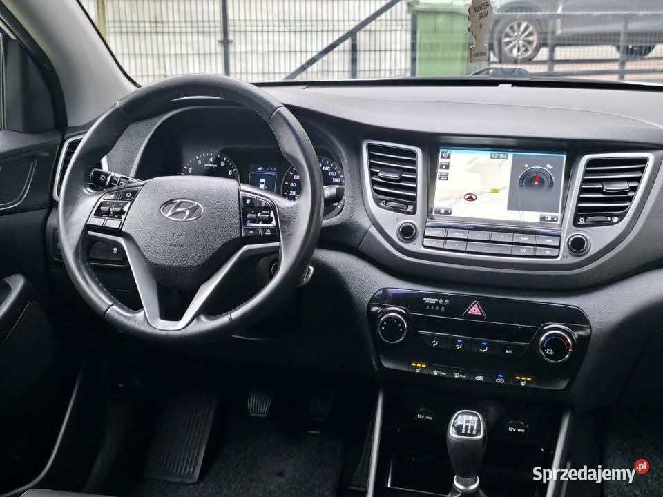 Hyundai Tucson 16 Benzyna Serwisowany Bogate sprzedam