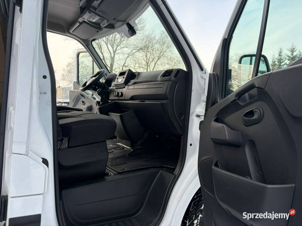 Renault Master 202023 140L4H2SALON I Rok produkcji 2020 Renault