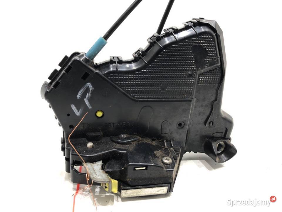 ZAMEK DRZWI LEWY PRZÓD LEXUS CT Hatchback osobowe sprzedam