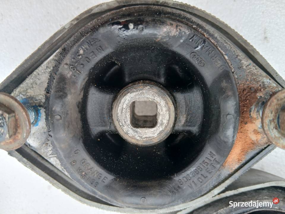 Poduszka skrzyni biegów Audi A4 B6 B5 A6 C5 Szczerbice