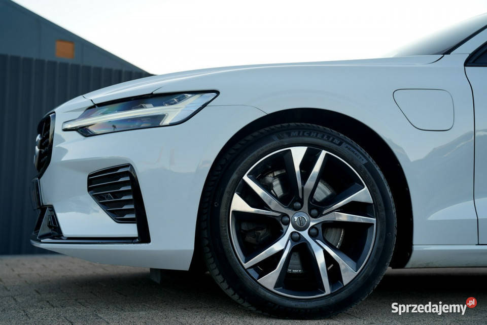 Volvo V60 R DESIGN acc FUL LED skóra nawi ALUSY Otmuchów
