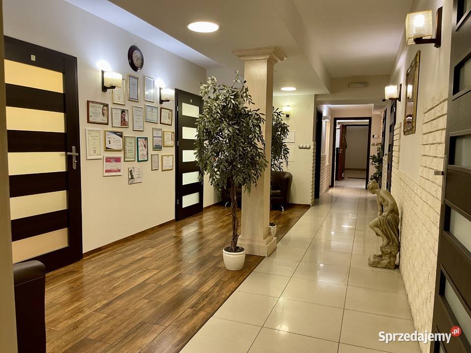 Sprzedam lokal usługowy w ścisłym centru Kielc 144m2 Kielce sprzedam