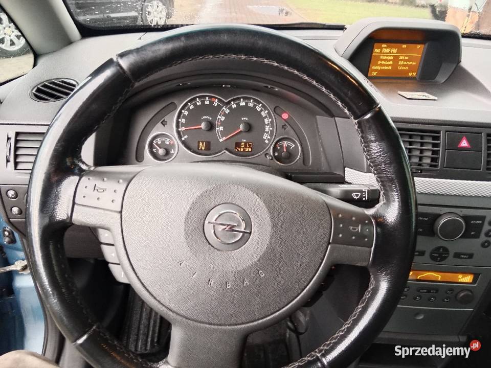 Opel Meriva benzyna automat bogata wersja komputer pokładowy Bielowy