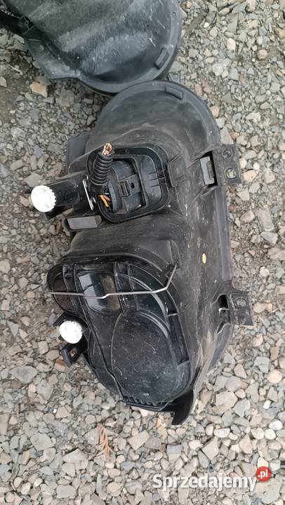 Lampa prawa lewa przednia przód zestaw komplet osobowe małopolskie