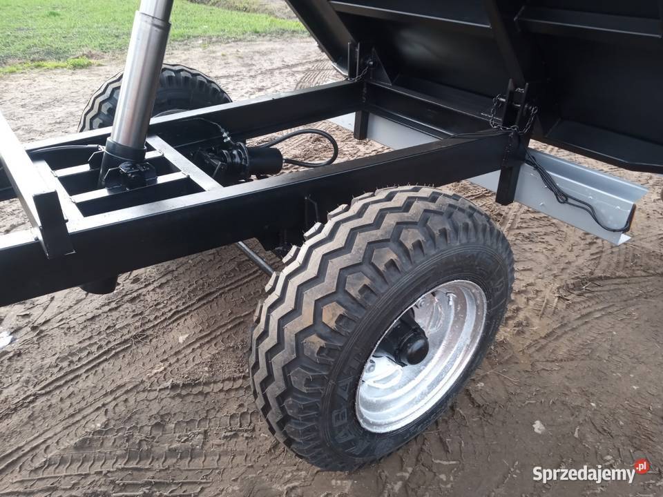 Przyczepa rolnicza wywrotka