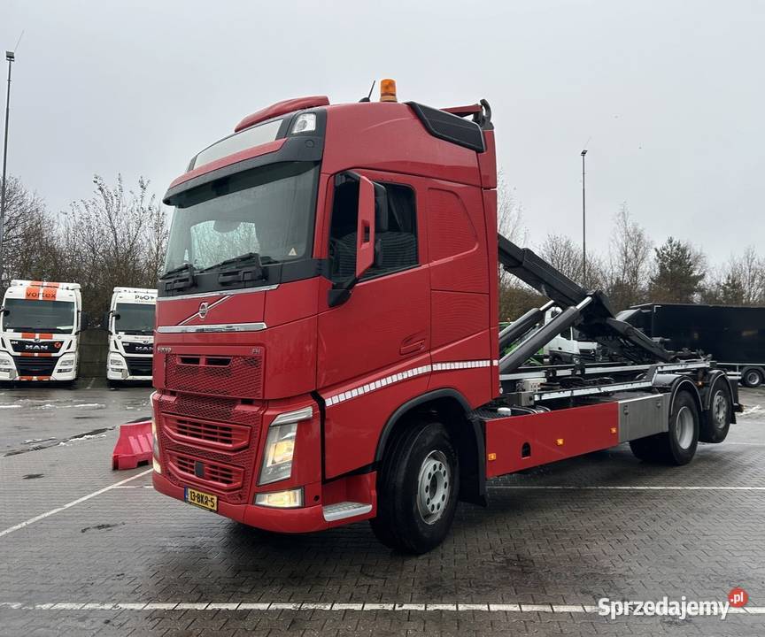 Hakowiec 6x2 VOLVO FH euro Warszawa sprzedam