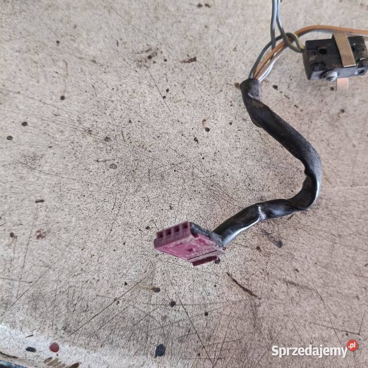 Mikrostyk klapy lampki tablicy BMW E39 touring Mieroszyno