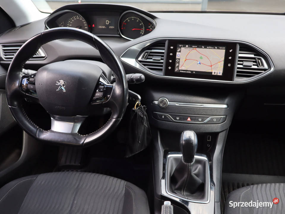 Peugeot 308 12 VTi komputer pokładowy