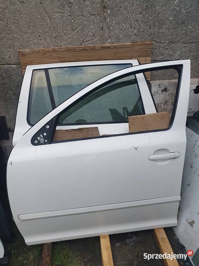 Skoda Octavia 2 lift drzwi maska zderzak osobowe Jarocin