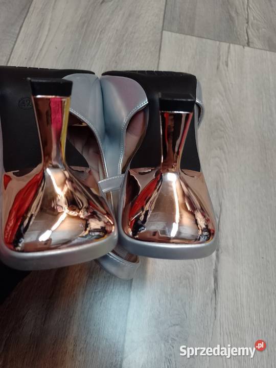 42 Srebrne bogato zdobione czółenka wieczorowe z małopolskie Kraków