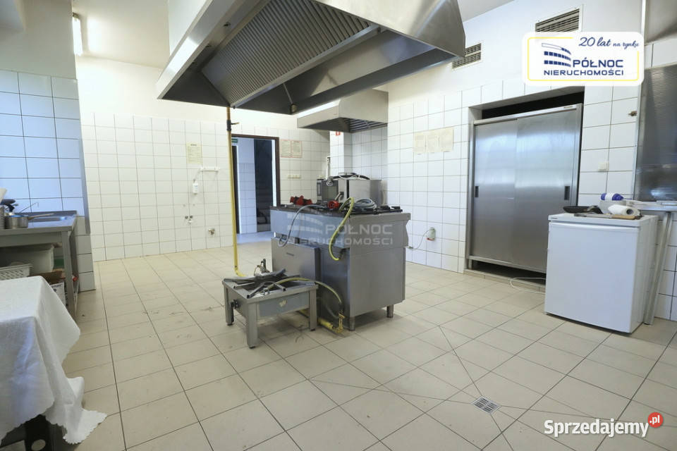 Budynek komercyjny o przeznaczeniu Wielącza