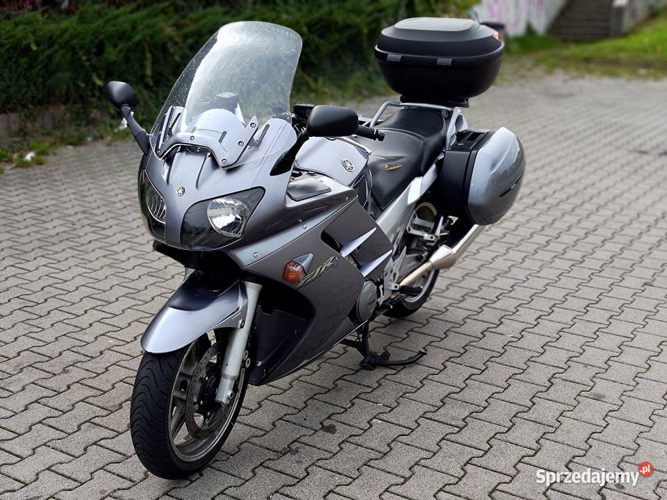 Zadbana Yamaha FJR 1300 gotowa na trasę bez Tychy