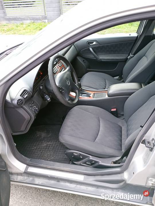 Mercedes Benz C klasa w203 uszkodzony srebrny Dębowa Kłoda sprzedam