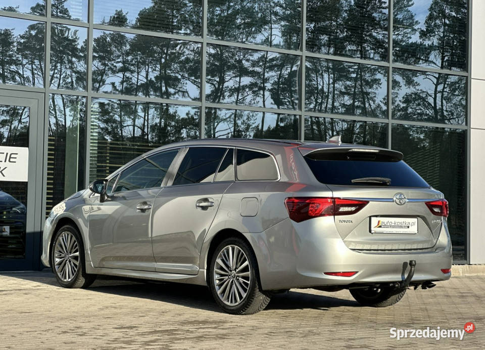 Toyota Avensis Alu Panorama Bixenon Navi Kamera serwisowany w ASO opolskie sprzedam