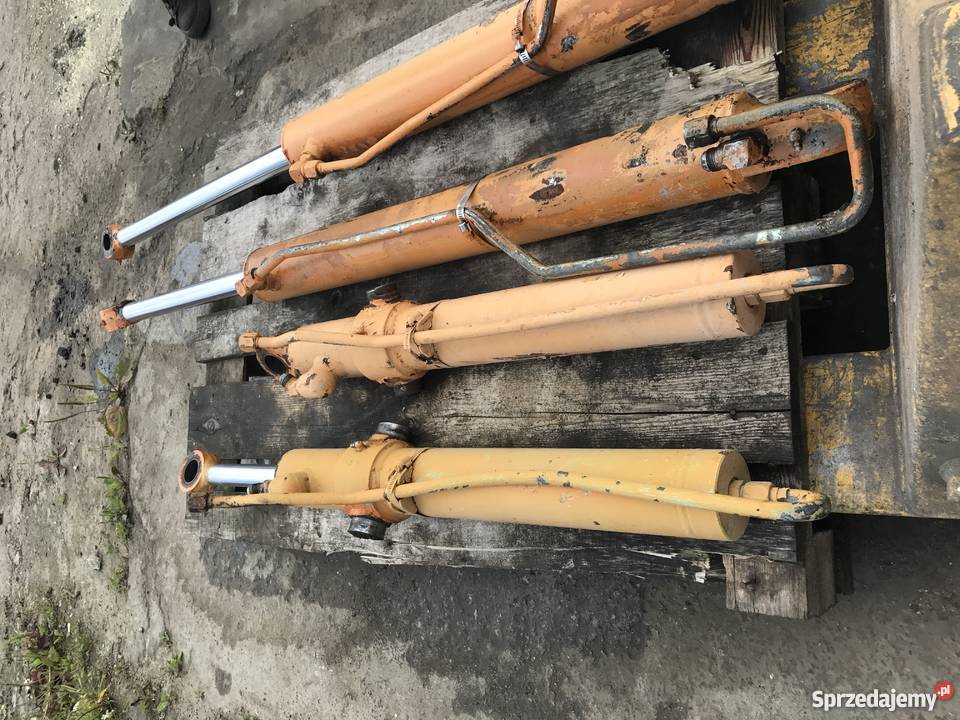 Zwrotnica mostu przedniego prawa Ford 650 655 pomorskie Kosakowo sprzedam