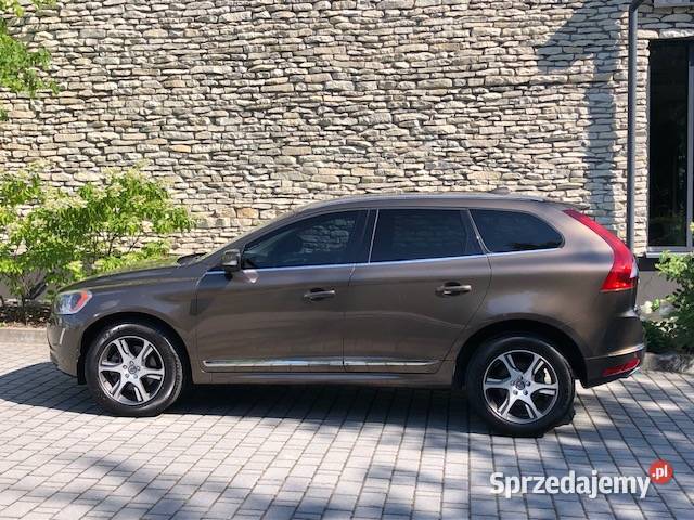 VOLVO XC60 30 T6 benzyna 304 zarejestrowany full 202000km Chełm