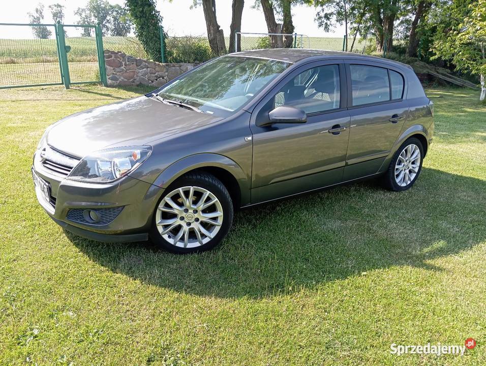 Opel Astra 18 140 Sport bezwypadkowy książka hak zachodniopomorskie