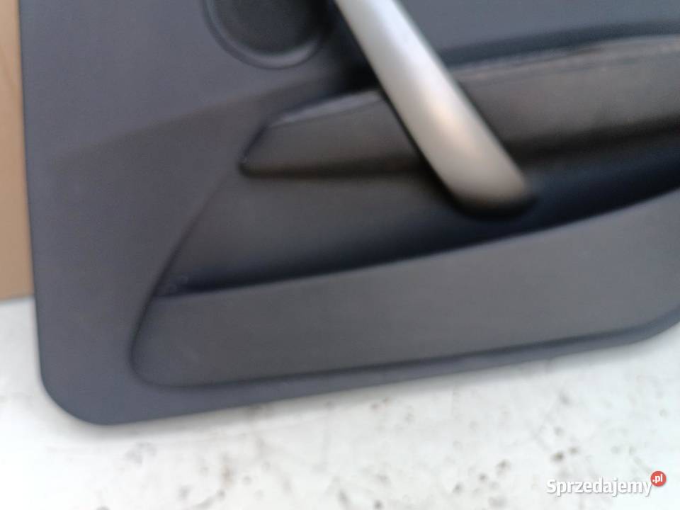 BOCZEK TAPICERKA DRZWI PRAWY PRZÓD AUDI A6 C5 osobowe sprzedam
