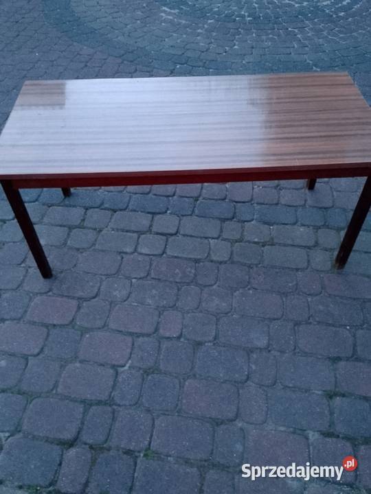 Stolik z polyskiem Skrzynice Pierwsze