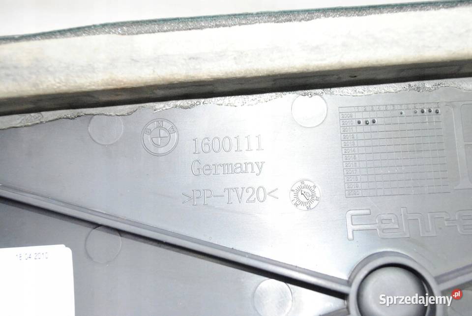 BOCZEK KANAPY TYŁ PRAWY SCHWARZ BMW E84 X1