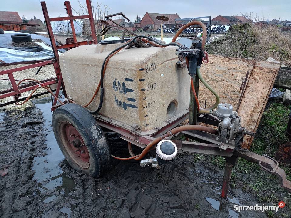 Opryskiwacz polowy 800 l Gostyń sprzedam