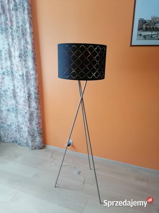 Lampa stojąca