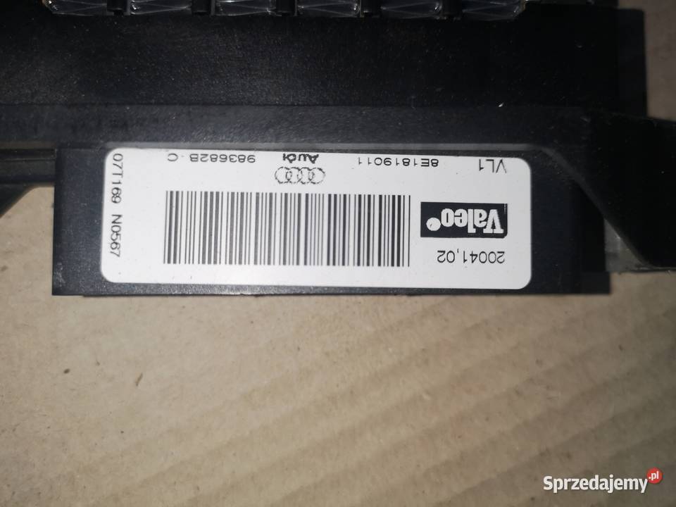 NAGRZEWNICA ELEKTRYCZNA AUDI A4 B6 B7 8E1819011 Przystajń
