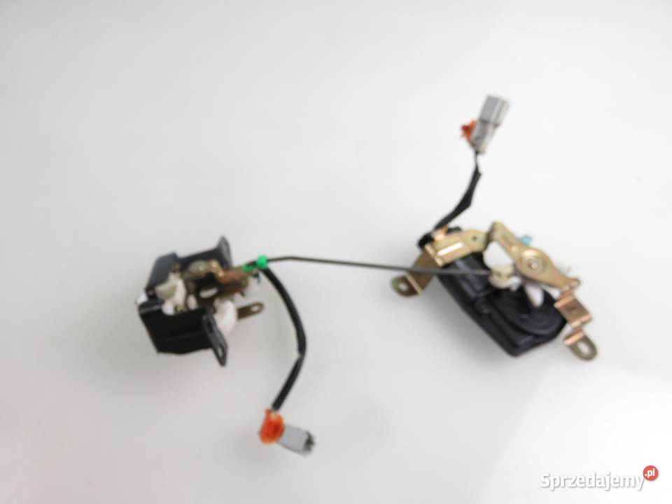 ZAMEK SZYBY KLAPY HONDA CRV II RD