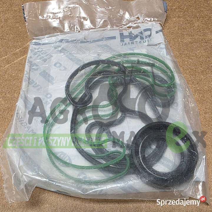 1502030C1 ZESTAW USZCZELEK CNH Wichrów sprzedam