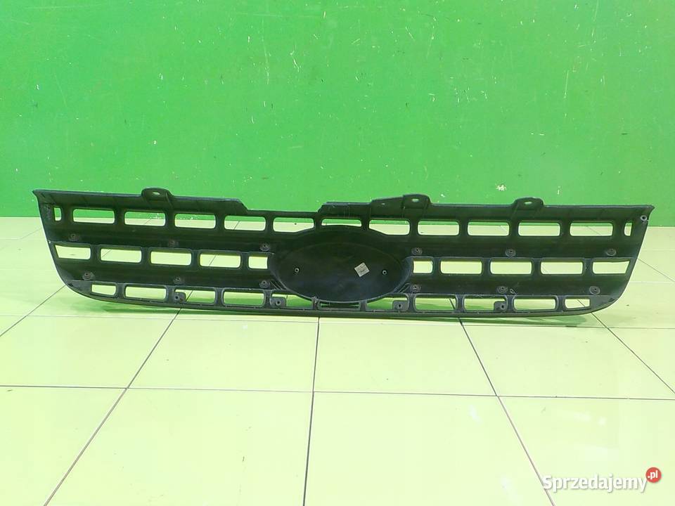 KIA SPORTAGE II 27 V6 AUT 06r 5D atrapa grill