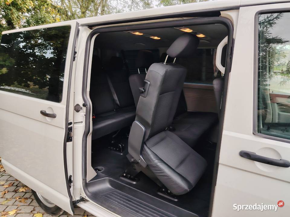 Volkswagen Caravella 9 osób 20 TDI kujawsko-pomorskie Zakurzewo