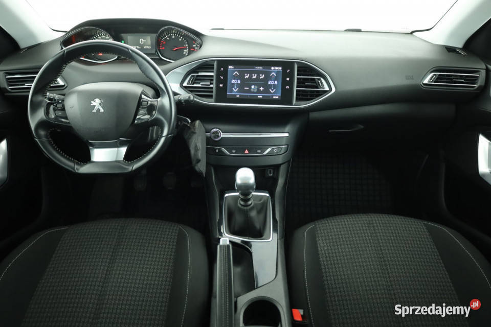 Peugeot 308 15 BlueHDi światła przeciwmgielne Piaseczno
