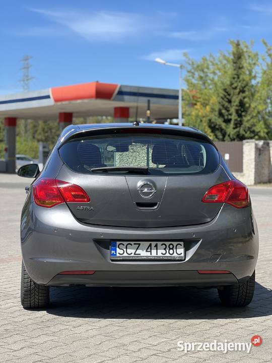 Opel Astra J 16 benzynalpg zadbana śląskie Częstochowa sprzedam