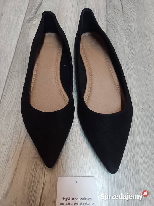 42 ASOS Design Czarne baleriny wieczorowe z tkanina