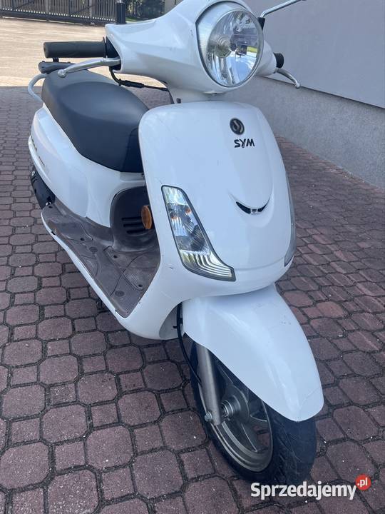Skuter sym mało używany kufry SYM