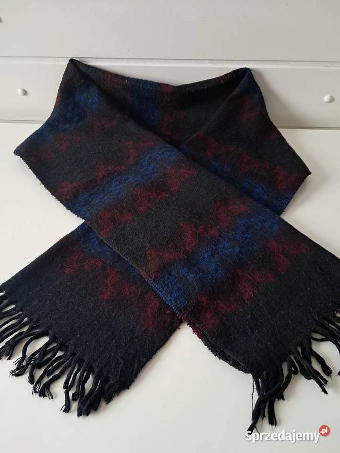 Szal z frędzlami czarno niebiesko czerwony do Uniseks Kraków