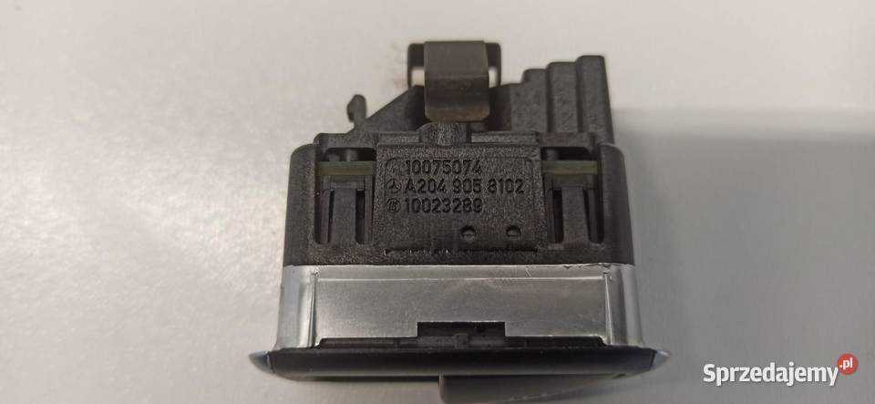 MERCEDES CLA X117 PRZEŁĄCZNIK SZYBY A2049058102