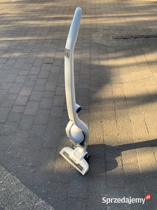 Odkurzacz akumulatorowy Lucznik Pruszków